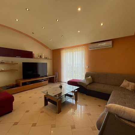 Apartment Edita Plano Trogir エクステリア 写真